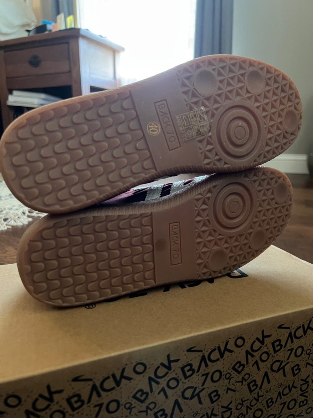 Back 70 Ghost sneakers - Picture 4 of 7